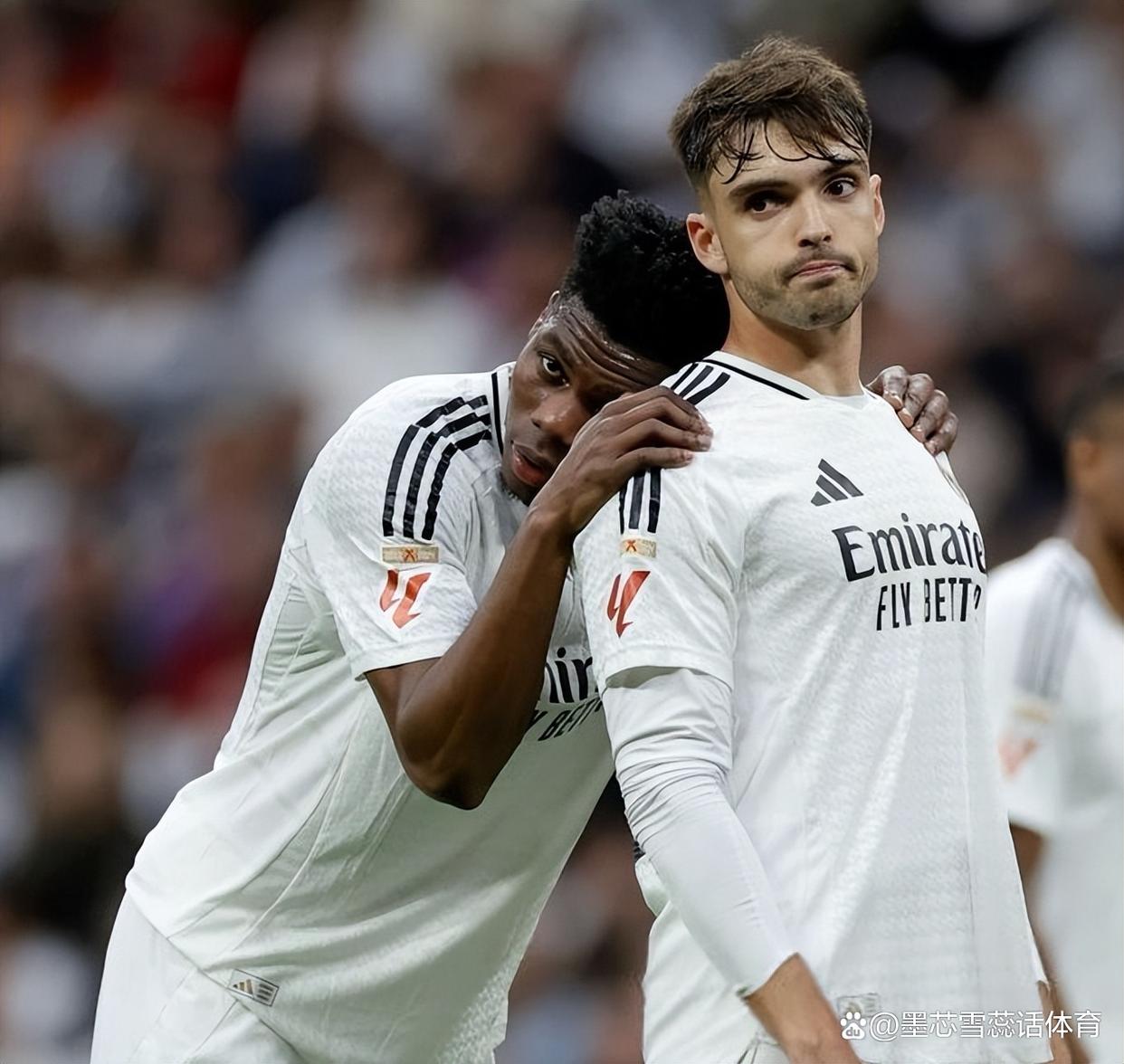 西甲赛程吃紧；皇家社会赛后回应争议；更衣室稳定；临场指挥获称赞的简单介绍