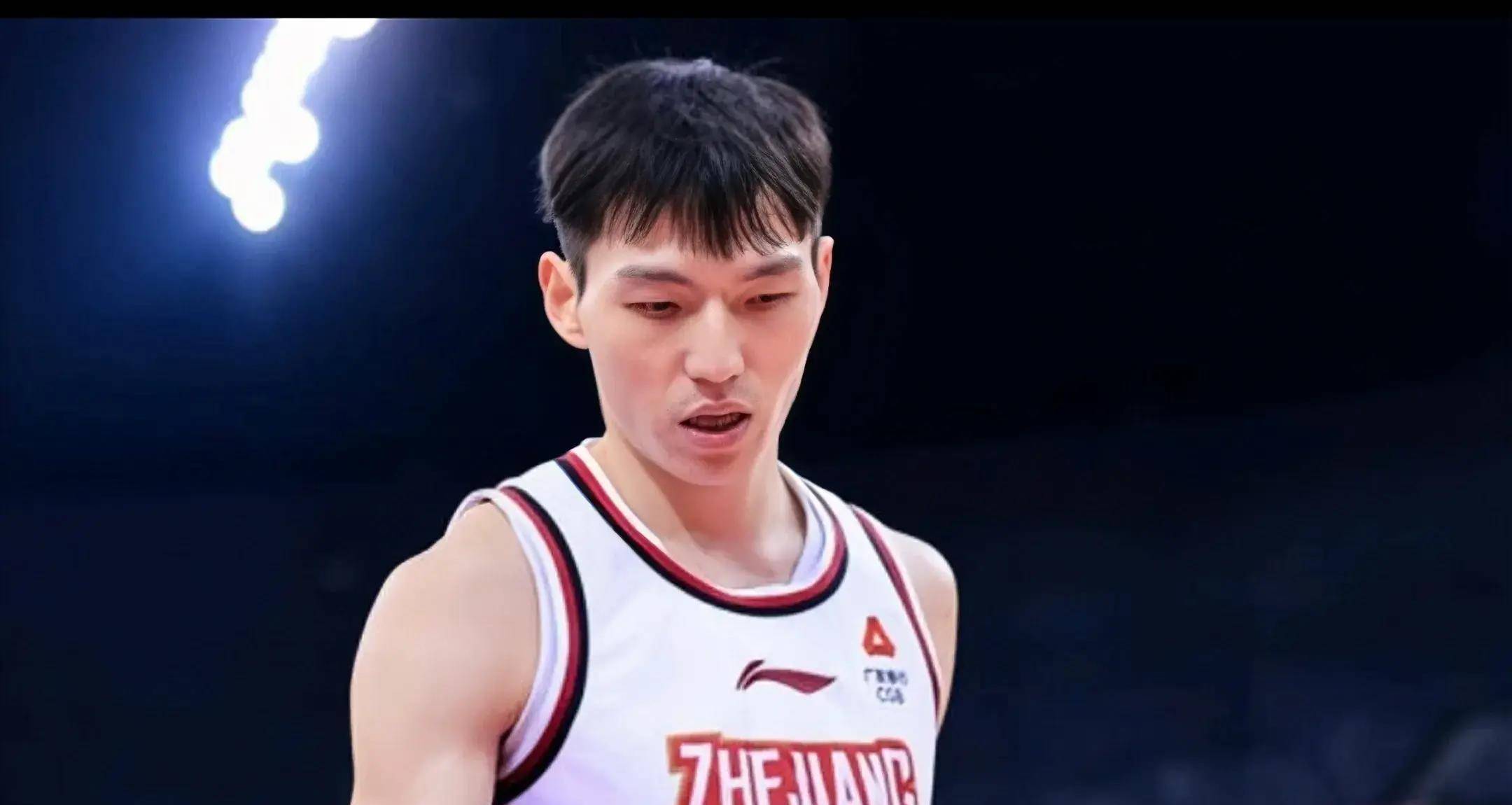 包含赛后CBA常规赛焦点战；摩纳哥完成体检；管理层满意；身体对抗强度拉满的词条